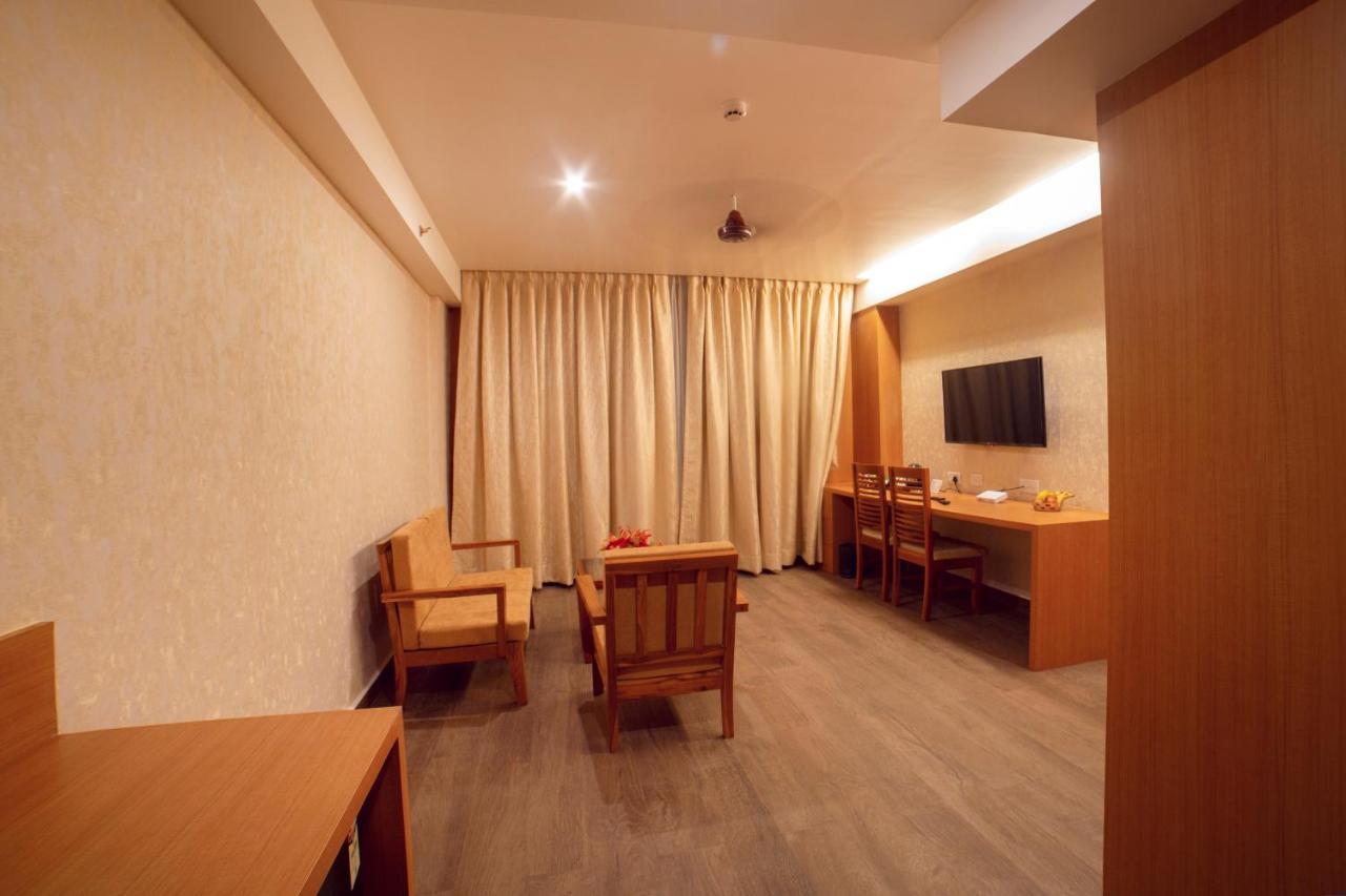 Abhyagama Hotel Digha  Eksteriør billede