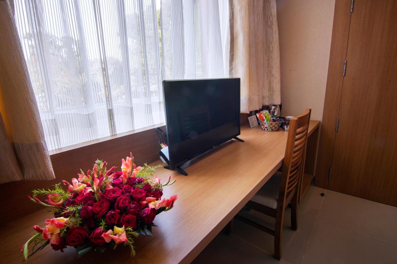 Abhyagama Hotel Digha  Eksteriør billede