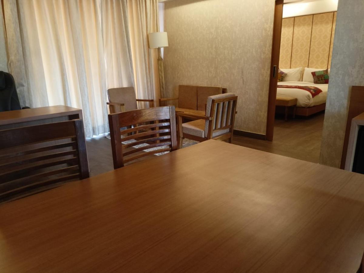 Abhyagama Hotel Digha  Eksteriør billede
