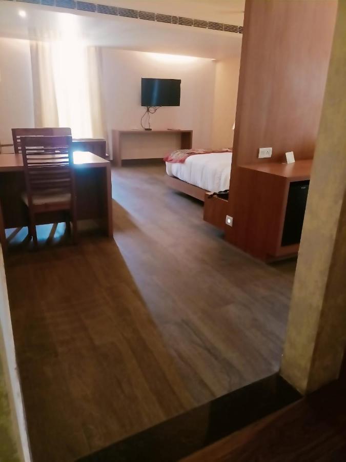 Abhyagama Hotel Digha  Eksteriør billede