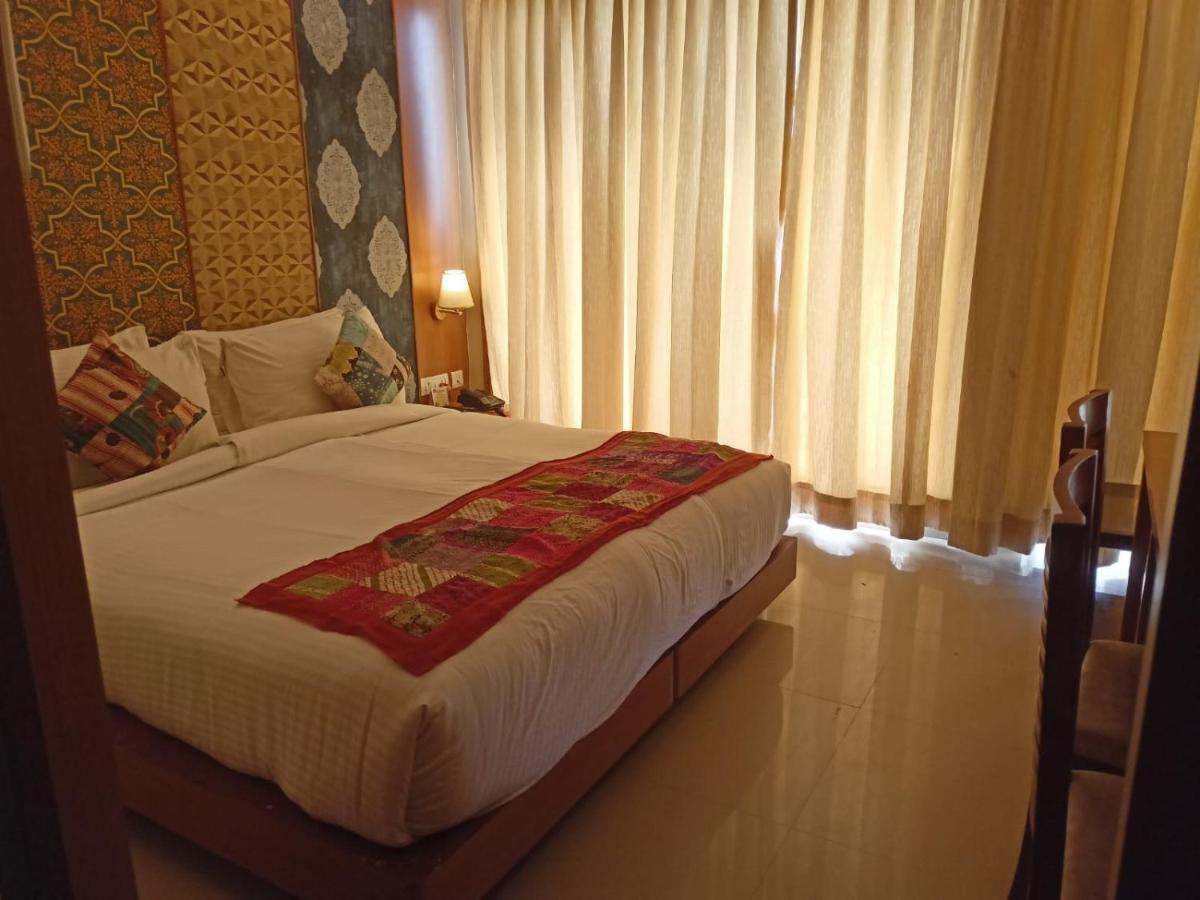 Abhyagama Hotel Digha  Eksteriør billede