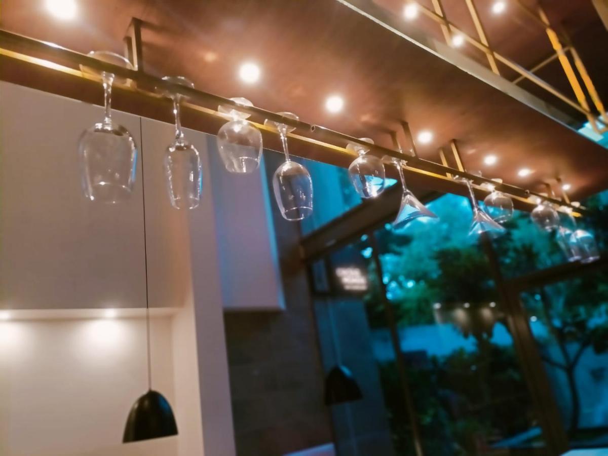 Abhyagama Hotel Digha  Eksteriør billede