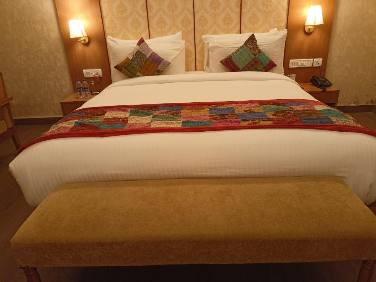 Abhyagama Hotel Digha  Eksteriør billede