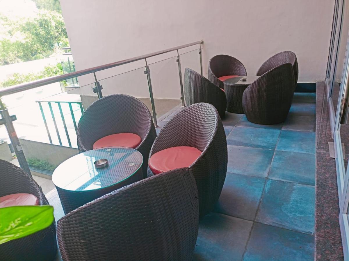 Abhyagama Hotel Digha  Eksteriør billede
